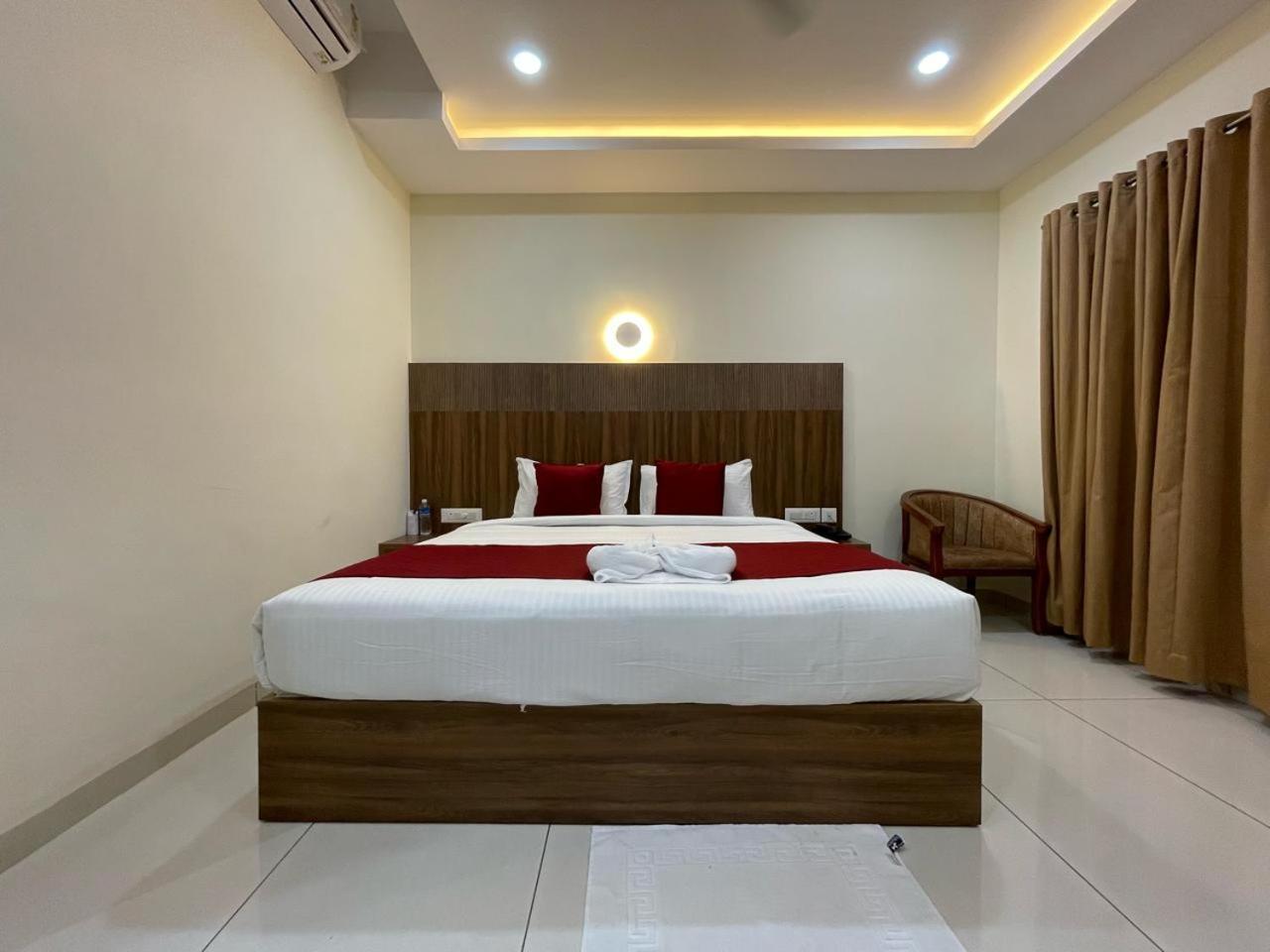 Hotel Deepakam Inn Palakkad Exterior foto